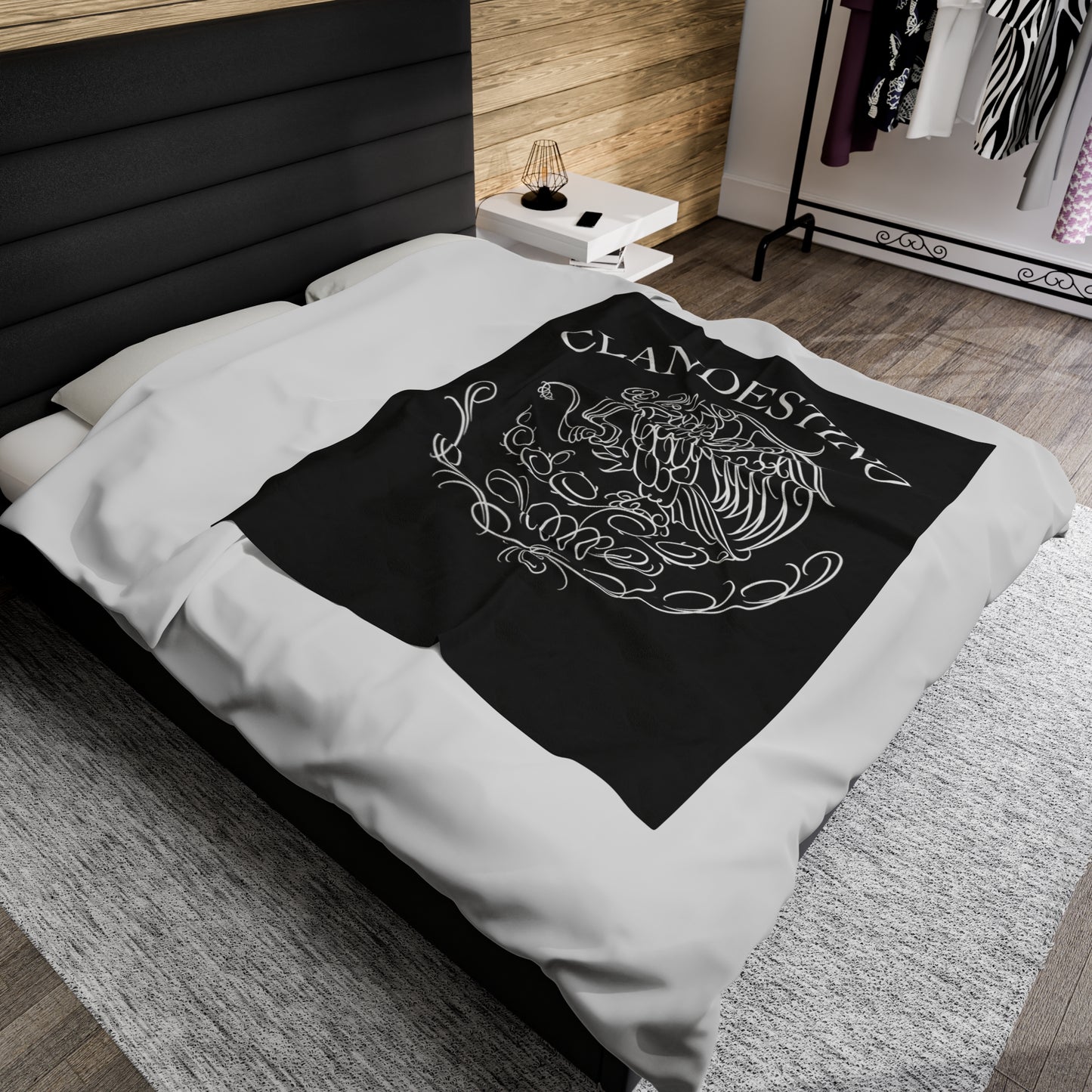 Escudo Velveteen Plush Blanket