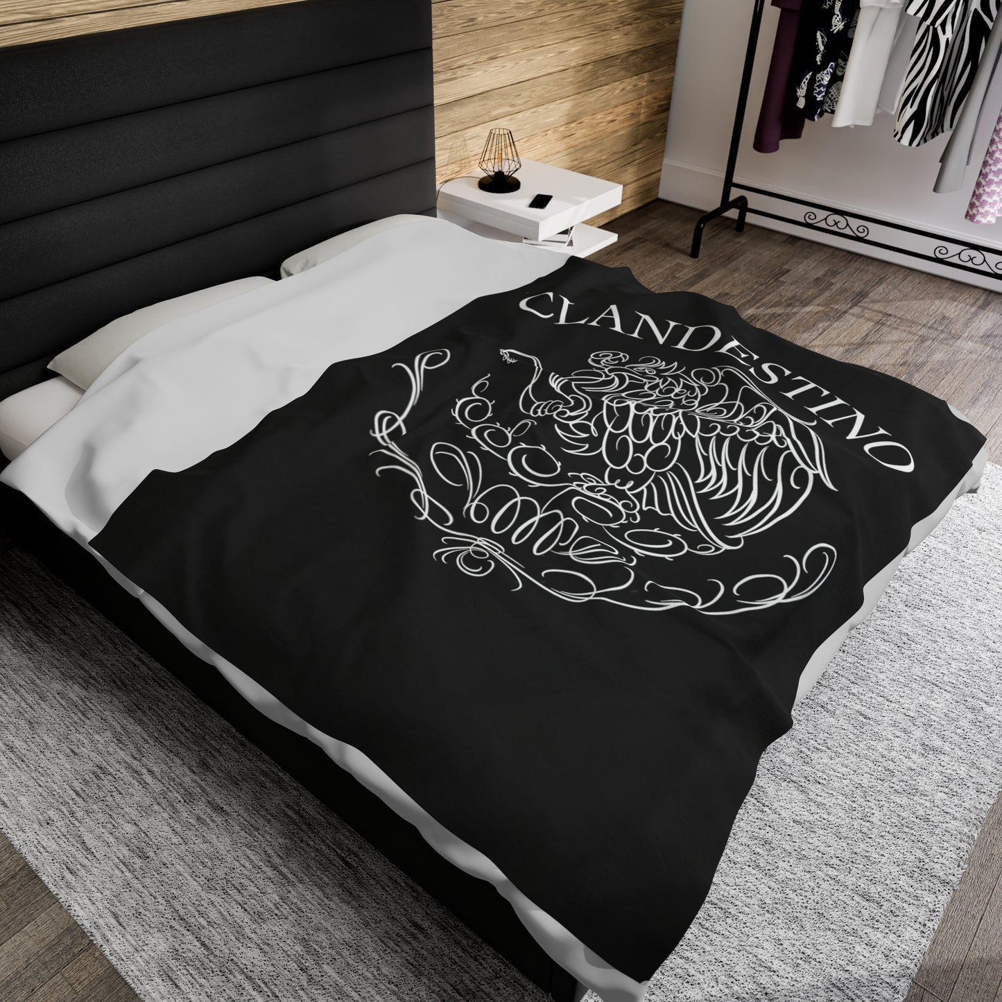 Escudo Velveteen Plush Blanket