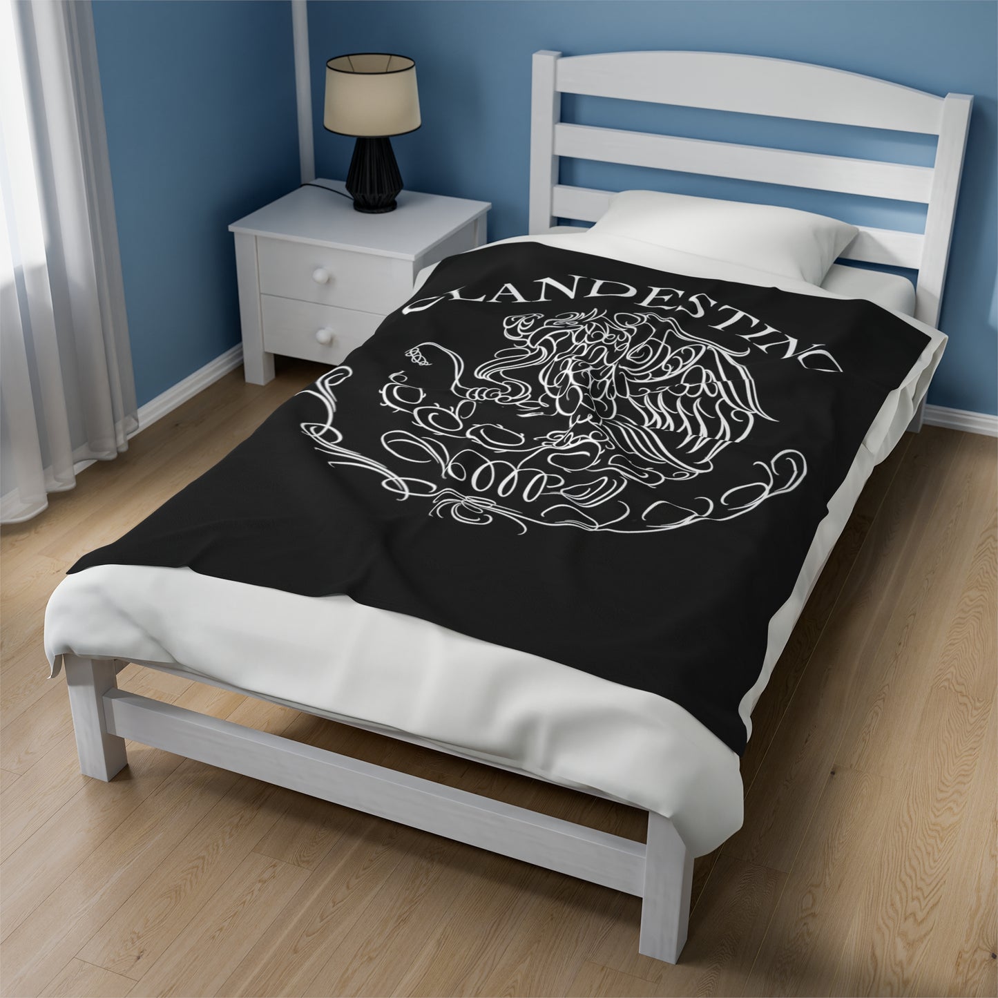 Escudo Velveteen Plush Blanket